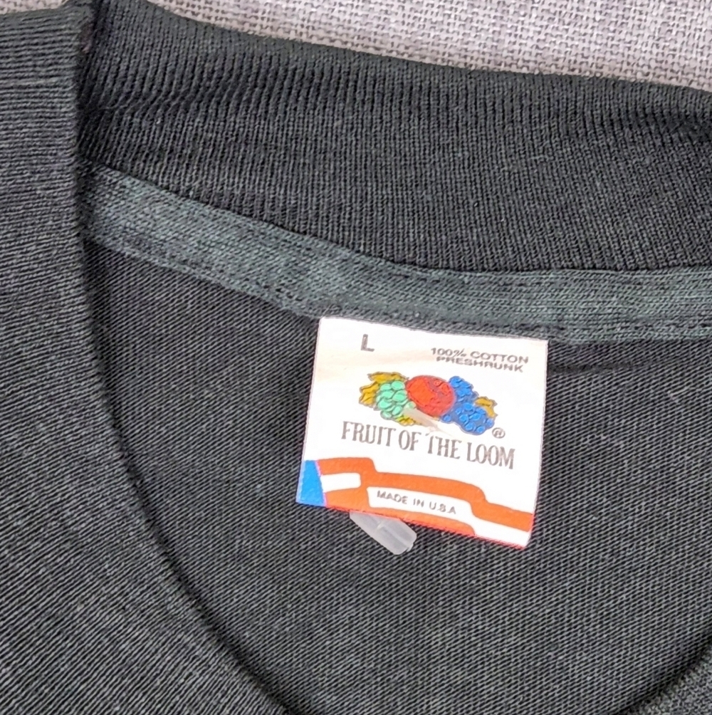 Batman × Fruit Of The Loom Made In USA Single Stitch Black Logo Tee Shirt Large - Picture 7 of 7